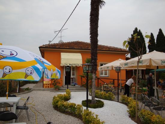 Trattoria La Bettola