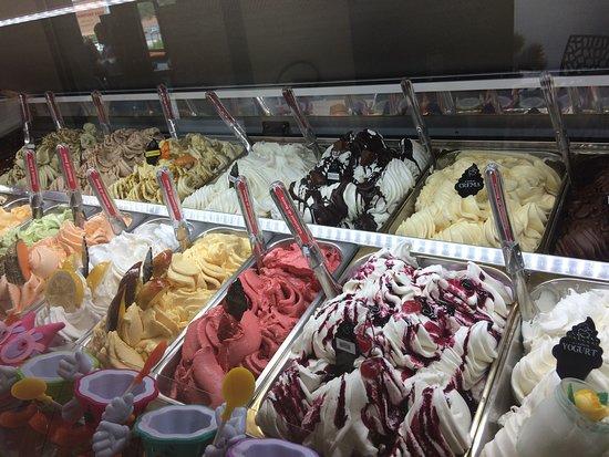 Supreme Gelateria Bar