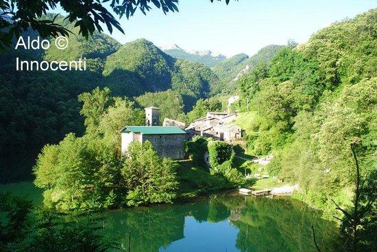 Lago di Isola Santa
