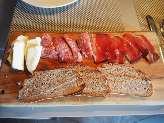 Salumeria Enoteca Formaggi Giovannino