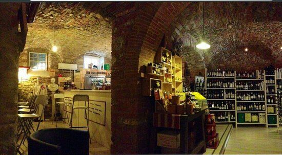 Le Carceri Vino e Cibo