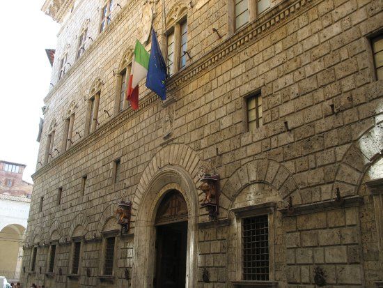 Palazzo Piccolomini