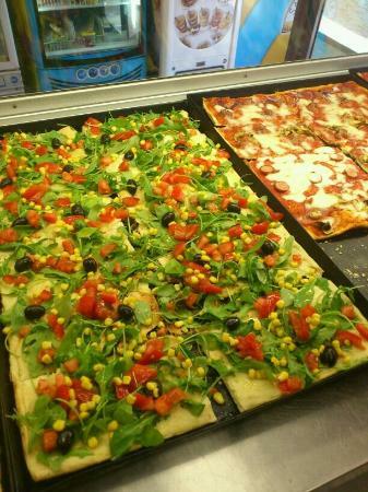 Al 103 Art Pizza Bar